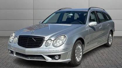 Usata Mercedes 320 224 CV (164 kW) 2006 Argento