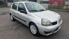 Grigio Usata 2007 Renault Clio II Tre volumi | 1500 € (Ottimo prezzo)