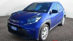 Blu Usata 2024 Toyota Aygo Active Due volumi | 14.500 € (Ottimo prezzo)