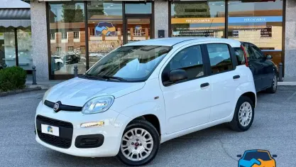 Usata Fiat Panda Pop 69 CV (50 kW) 2017 Bianco Utilitaria
