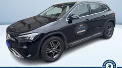 Nero metallizzato Usata 2024 Mercedes GLA180 Advanced SUV | 39.300 € (Buon prezzo)
