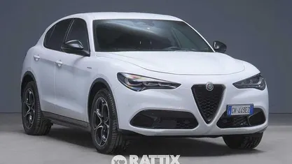Usata Alfa Romeo Stelvio Veloce 209 CV (153 kW) 2024 Bianco SUV