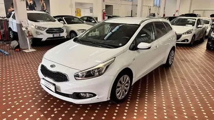 Usata 2014 Kia Ceed Sportswagon Station wagon | 4900 € (Super prezzo)