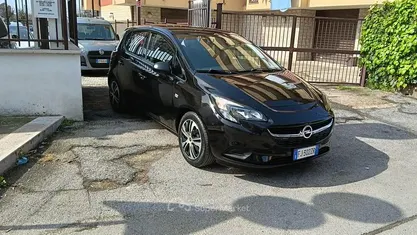 Usata Opel Corsa Innovation 69 CV (50 kW) 2017 Nero Utilitaria