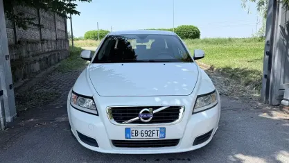 Usata Volvo V50 101 CV (74 kW) 2010 Bianco Station wagon