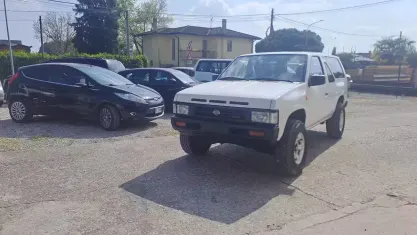 Usata Nissan Terrano 99 CV (72 kW) 1993 Bianco SUV