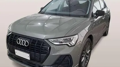 Usata Audi Q3 S-Line 150 CV (110 kW) 2023 Argento (metallizzato) SUV