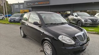 Usata Lancia Ypsilon 70 CV (51 kW) 2006 Nero Utilitaria