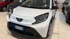 Bianco Usata 2023 Toyota Aygo Active Due volumi | 12.990 € (Ottimo prezzo)