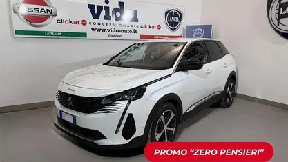 Usata Peugeot 3008 Allure 131 CV (96 kW) 2022 Bianco perla SUV