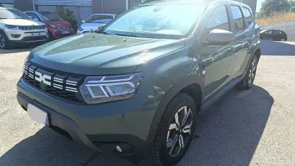 Usata Dacia Duster Extreme 116 CV (85 kW) 2024 Verde SUV