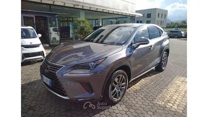 Nero Usata 2021 Lexus NX300 SUV | 29.500 €