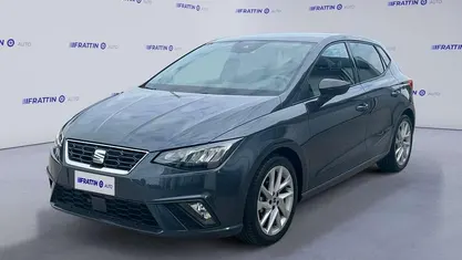 Usata Seat Ibiza FR 95 CV (69 kW) 2024 Grigio scuro Utilitaria