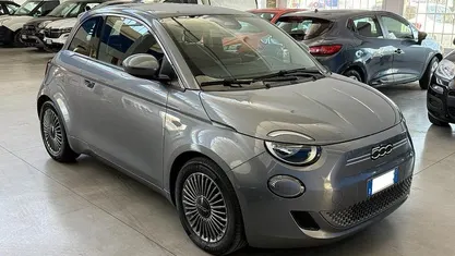 Usata Fiat 500e 42 kW (58 CV) 2020 Berlina