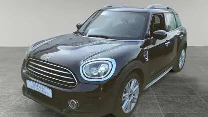 Usata Mini Cooper D Countryman Business 150 CV (110 kW) 2020 Midnight black metallizzato SUV