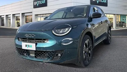 Usata 2024 Fiat 600 La Prima SUV | 21.900 € (Buon prezzo)