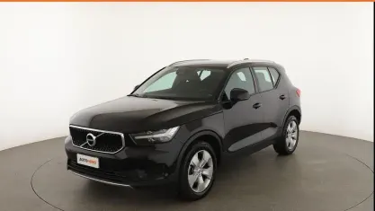 Usata Volvo XC40 Momentum 156 CV (114 kW) 2018 Nero SUV