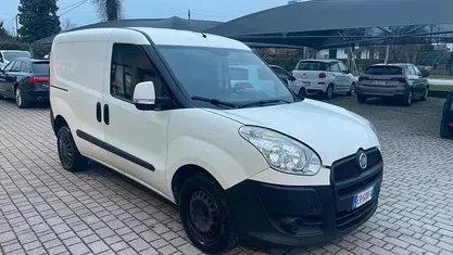 Usata Fiat Doblò 120 CV (88 kW) 2013 Monovolume