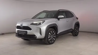 Usata Toyota Yaris Cross Trend 116 CV (85 kW) 2022 Argento SUV