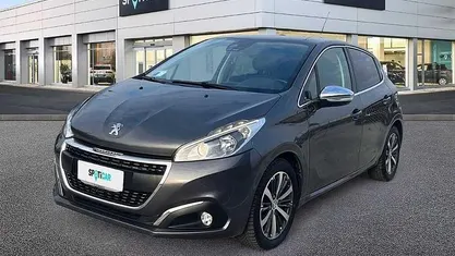 Usata Peugeot 208 Allure 110 CV (80 kW) 2018 Utilitaria