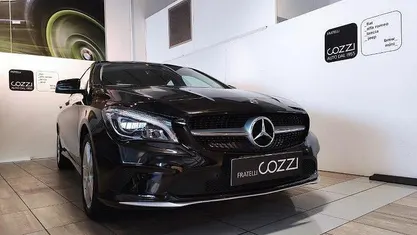 Usata Mercedes CLA200 Business 136 CV (100 kW) 2019 Nero Berlina