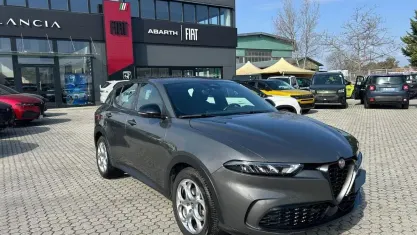 Usata Alfa Romeo Tonale Sprint 131 CV (96 kW) 2023 Grigio SUV