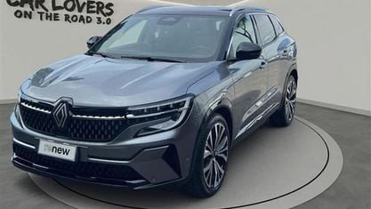 Begagnad Renault Austral Iconic 200 HK (147 kW) 2023 Grå SUV