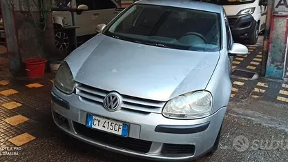 Usata VW Golf IV Comfortline 105 CV (77 kW) 2004 Berlina