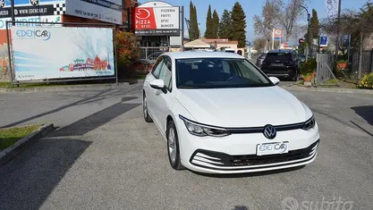 Usata VW Golf VIII Life 110 CV (80 kW) 2023 Bianco Berlina