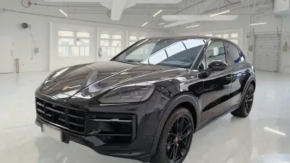 Usata Porsche Cayenne Coupe 353 CV (259 kW) 2024 Nero SUV