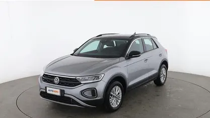 Grigio Usata 2024 VW T-Roc Life SUV | 28.599 € (Buon prezzo)