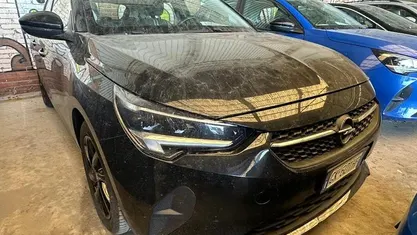 Usata Opel Corsa Design & Tech 75 CV (55 kW) 2022 Utilitaria