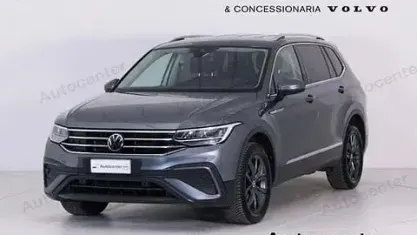 Usata VW Tiguan Allspace Life 150 CV (110 kW) 2022 Grigio SUV