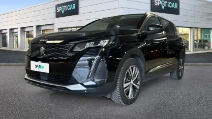 Gebraucht Peugeot 5008 Allure 131 PS (96 kW) 2022 Schwarz SUV