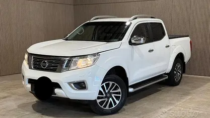 Usata Nissan Navara N-Connecta 190 CV (139 kW) 2017 Bianco Pick-up