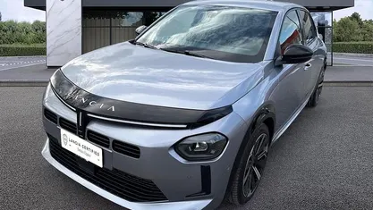 Usata Lancia Ypsilon 101 CV (74 kW) 2025 Utilitaria