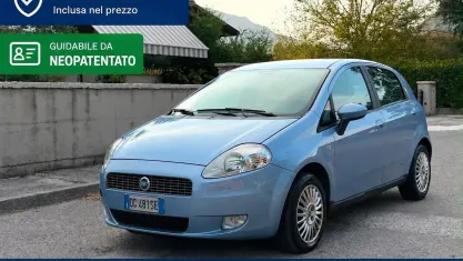Usata Fiat Grande Punto Active 65 CV (47 kW) 2007 Bluazzurro Utilitaria