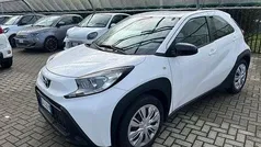 Usata 2023 Toyota Aygo X Active SUV | 12.990 € (Buon prezzo)