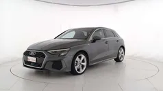 Grigio daytona perlato Usata 2024 Audi A3 Sportback S-Line Tre volumi | 35.900 € (Buon prezzo)