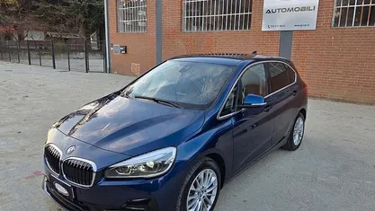 Usata BMW 218 Sport Line 140 CV (102 kW) 2019 Blu Station wagon