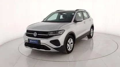 Usata VW T-Cross Life 95 CV (69 kW) 2024 Grigio metallizzato SUV