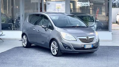 Usata Opel Meriva 120 CV (88 kW) 2012 Monovolume