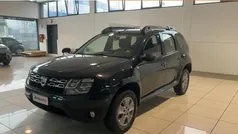 Usata 2015 Dacia Duster Lauréate SUV | 9699 € (Buon prezzo)