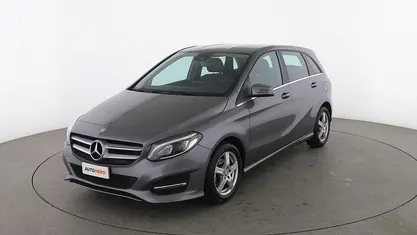 Usata Mercedes B180 110 CV (80 kW) 2015 Grigio Monovolume