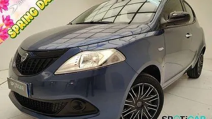 Usata Lancia Ypsilon S 70 CV (51 kW) 2024 Blu Utilitaria