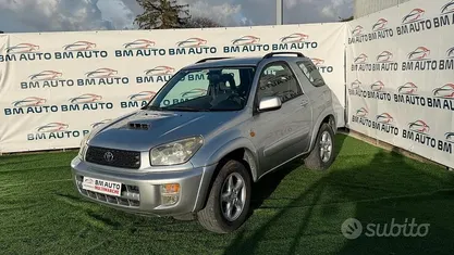 Usata Toyota RAV4 Sol 116 CV (85 kW) 2003 Grigio SUV
