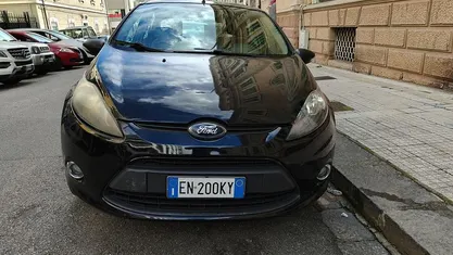 Usata Ford Fiesta 69 CV (50 kW) 2012 Berlina