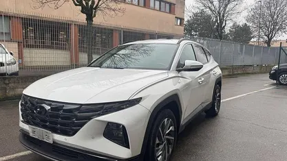 Grigio metallizzato Usata 2023 Hyundai Tucson SUV | 21.900 € (Buon prezzo)