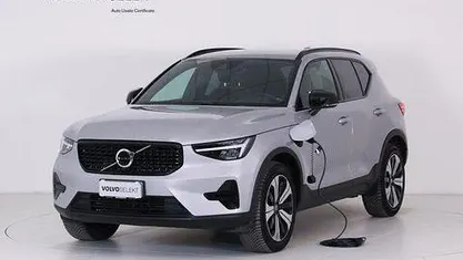 Usata Volvo XC40 Plus 129 CV (94 kW) 2022 Argento SUV