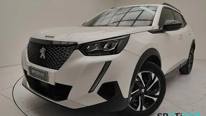 Usata Peugeot 2008 Allure 102 CV (75 kW) 2022 Bianco SUV